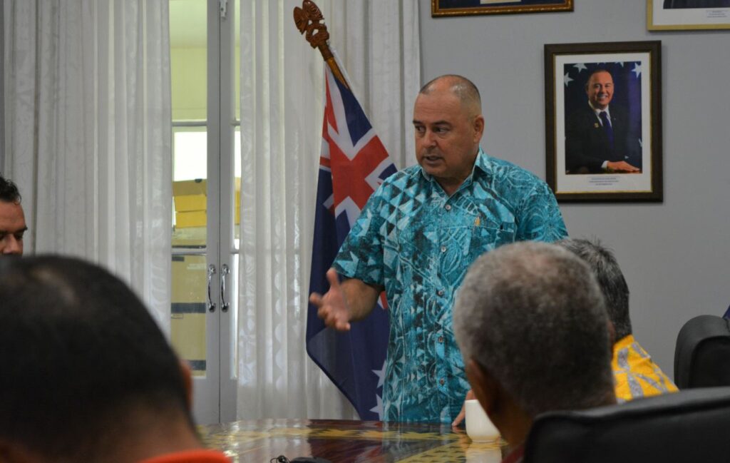 Prime Minister Mark Brown says the connectivity upgrade was “seamless” when he trailed it in Manihiki. - 22110104