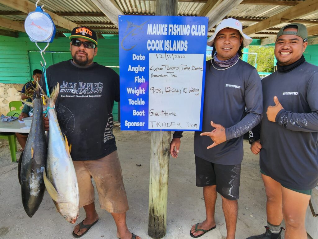 Mauke fishermen Nooroa Tua, Kupa Tararo and Teina Daniel in the Don Beer fishing tournament. PC: AUNTY NAN. 22112904