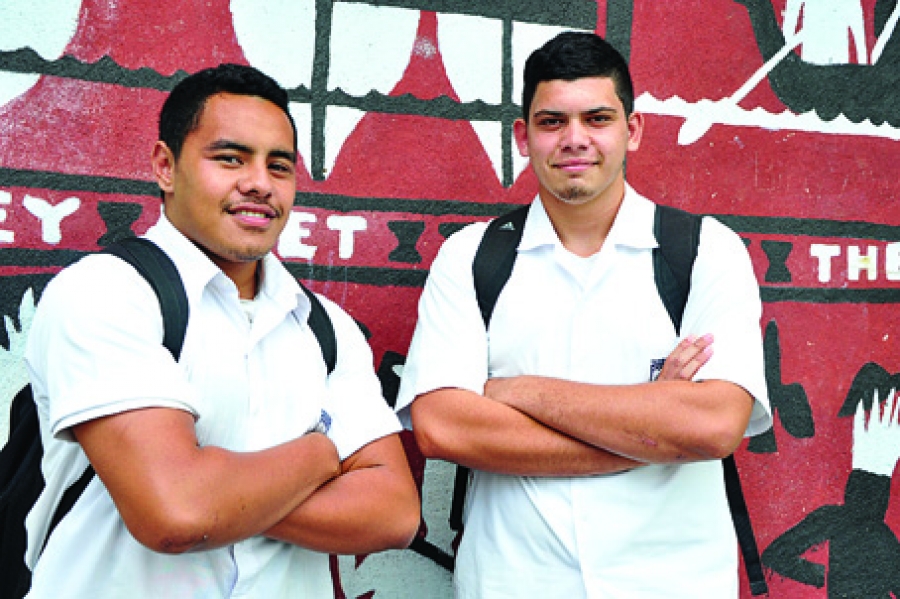 Tangimetua cousins accept scholarships