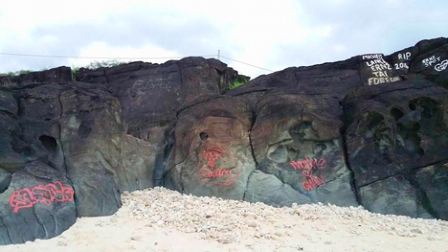 Black Rock defaced