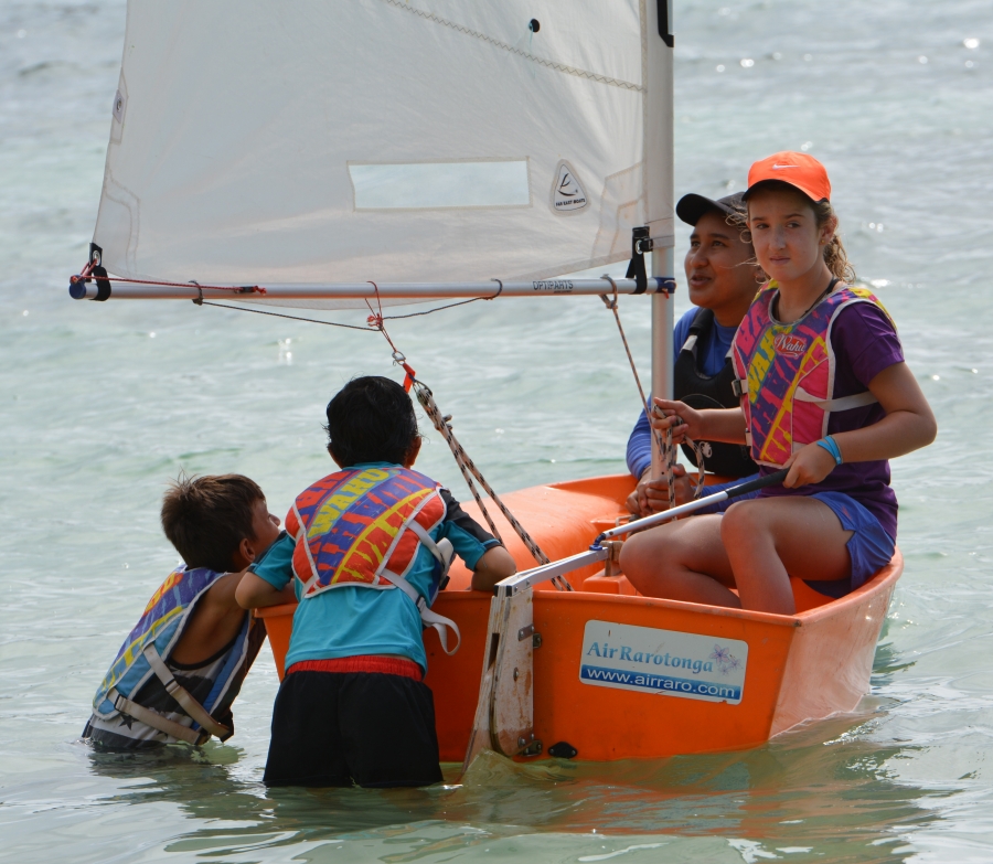 Young sailors enjoy holiday regatta