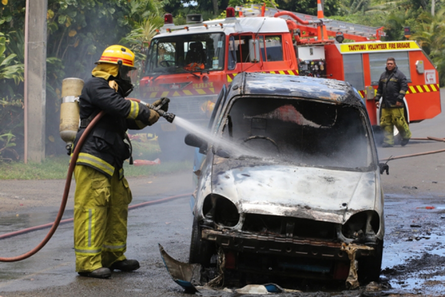 Leaking fuel tank engulfs car in flames