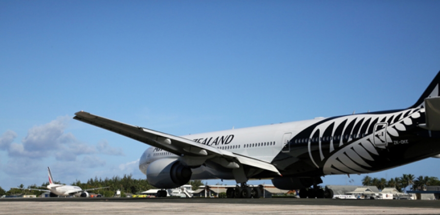 Bad weather diverts jet to Cook Islands