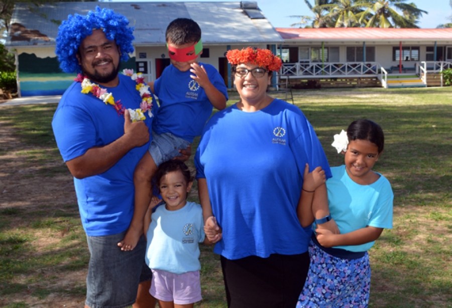 Sea of blue greets visiting Kiwi musicians