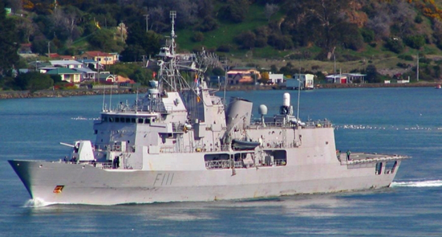 NZ warship on Cook Islands visit