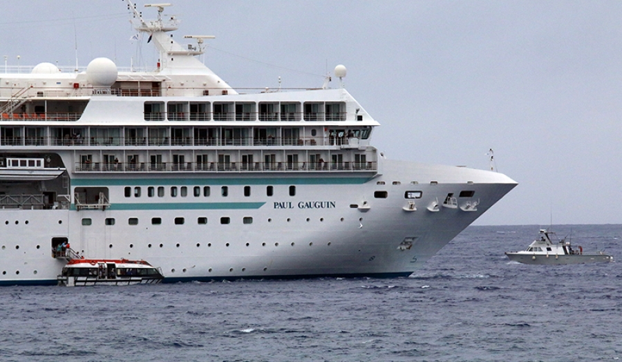 Rough seas mar cruise ships’ visits