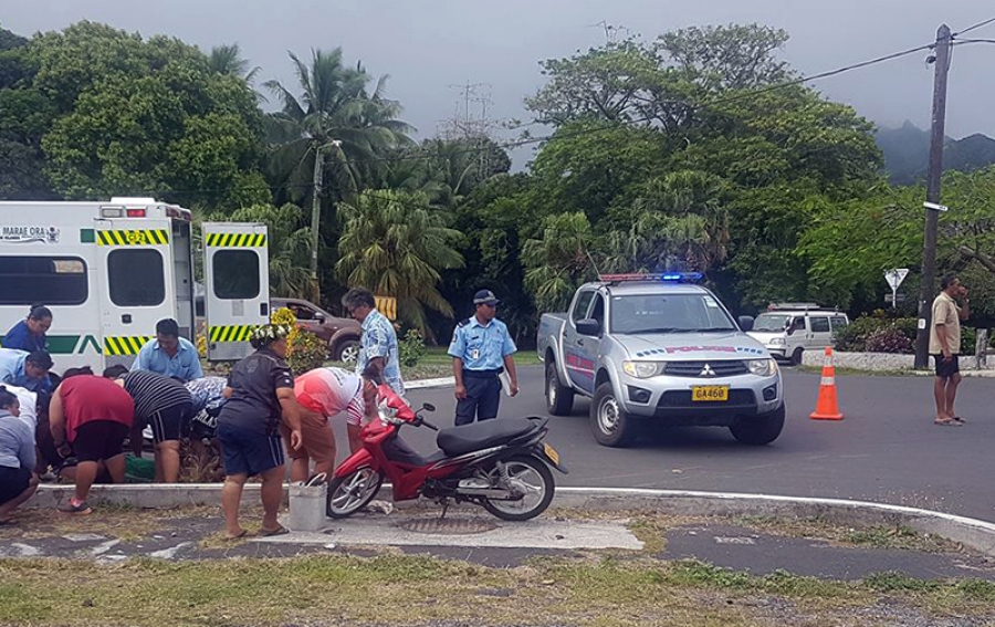 Roundabout crash injures motorcyclist