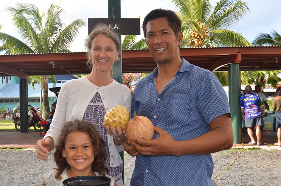 Noni juice keeps island family healthy