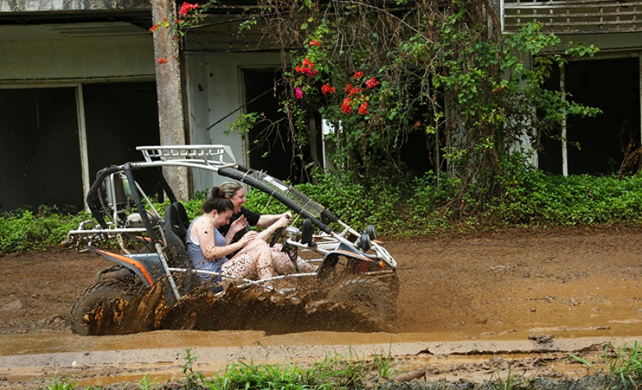 Mud glorious mud… it’s Buggy time!