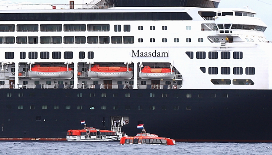 Cruise ship cancels island visit