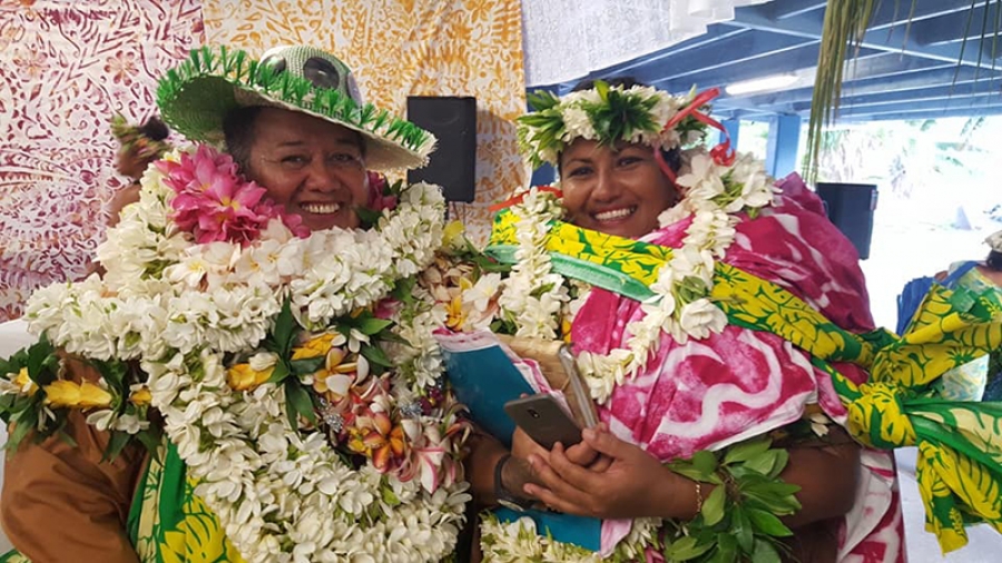 Manihiki celebrates with graduates