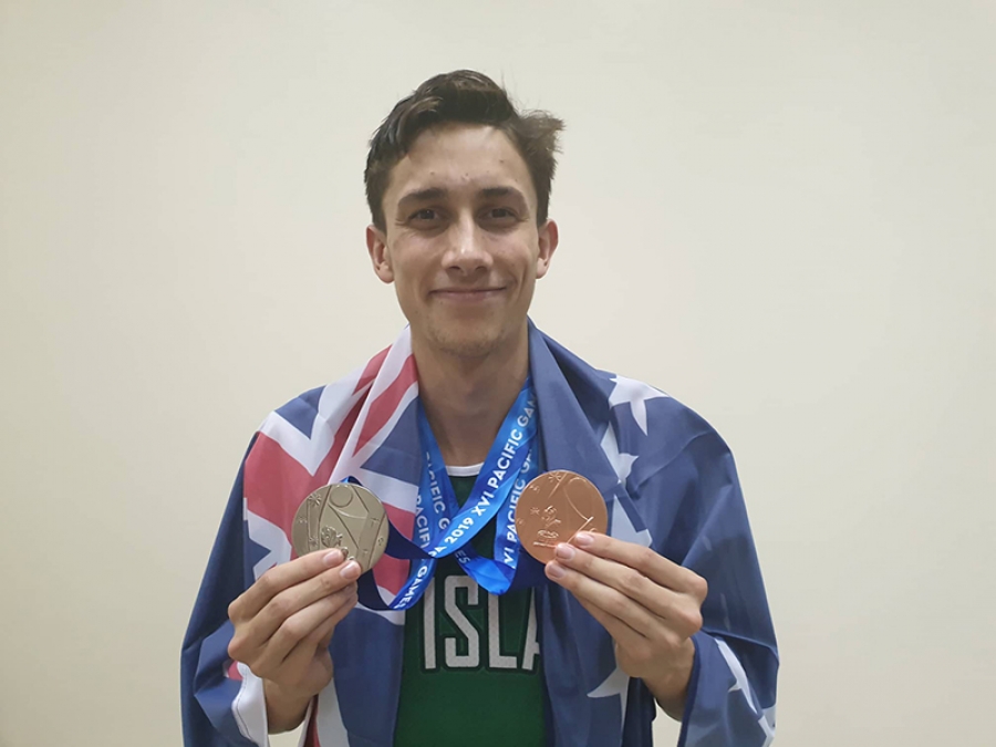 Roberts’ silver, va’a claims third bronze