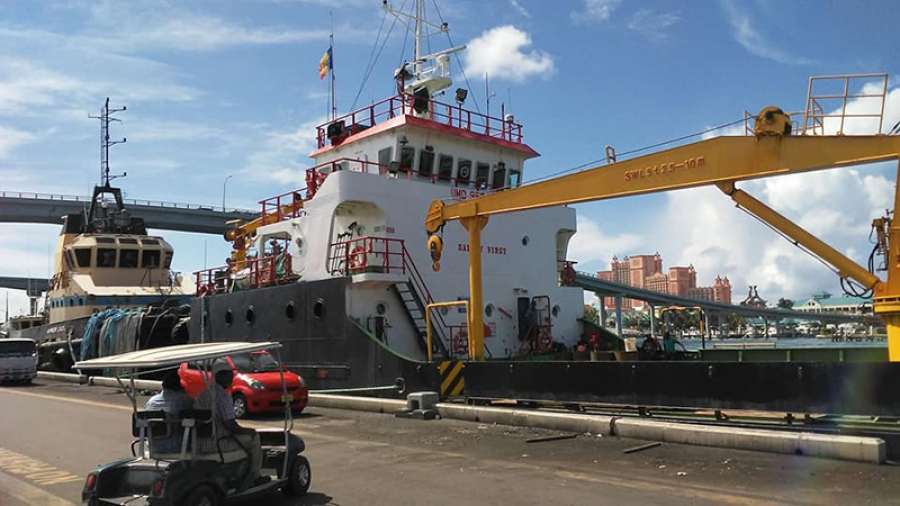 Barge reaches Bahamas