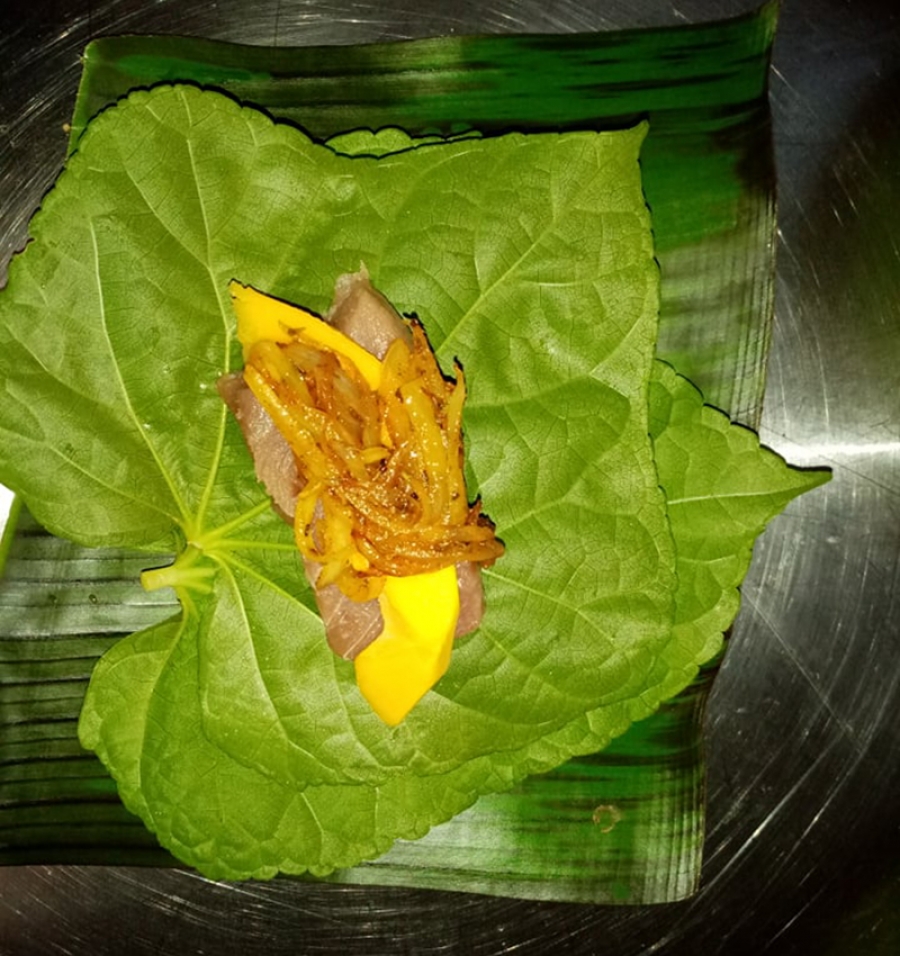 Rangi Mitaera-Johnson: Banana leaves original foil wrap!
