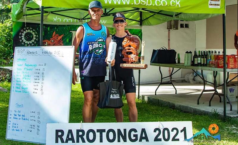 Skurosz defends women’s triathlon title