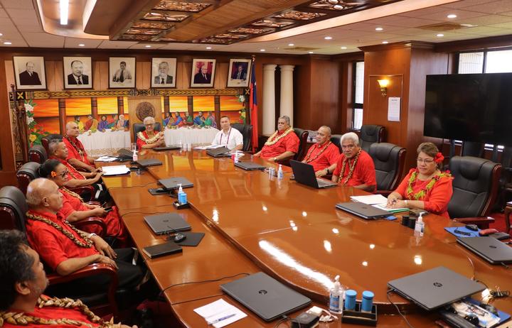 Samoa’s new cabinet meets to set budget