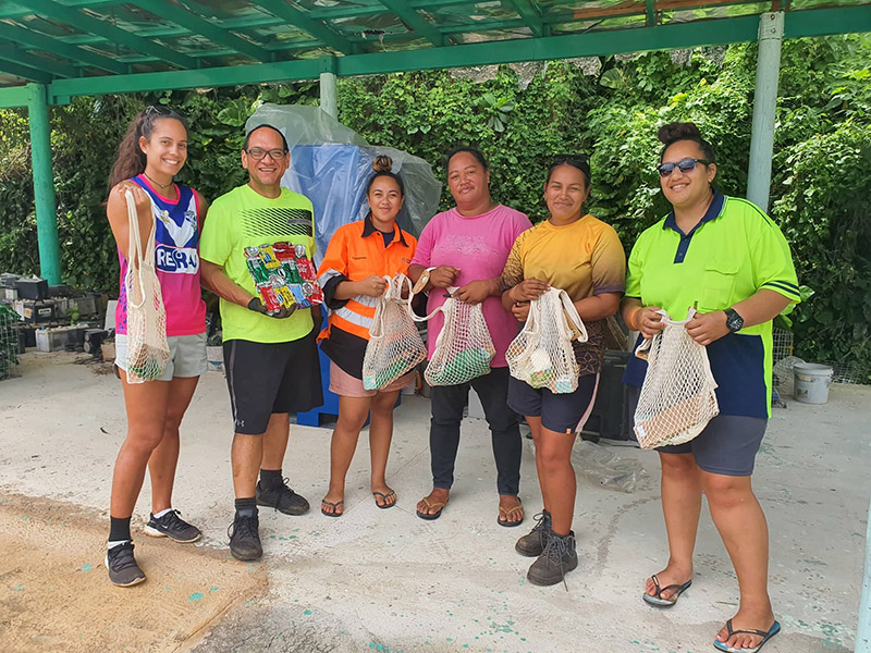 Mangaia’s Solar Girls to the recycle rescue
