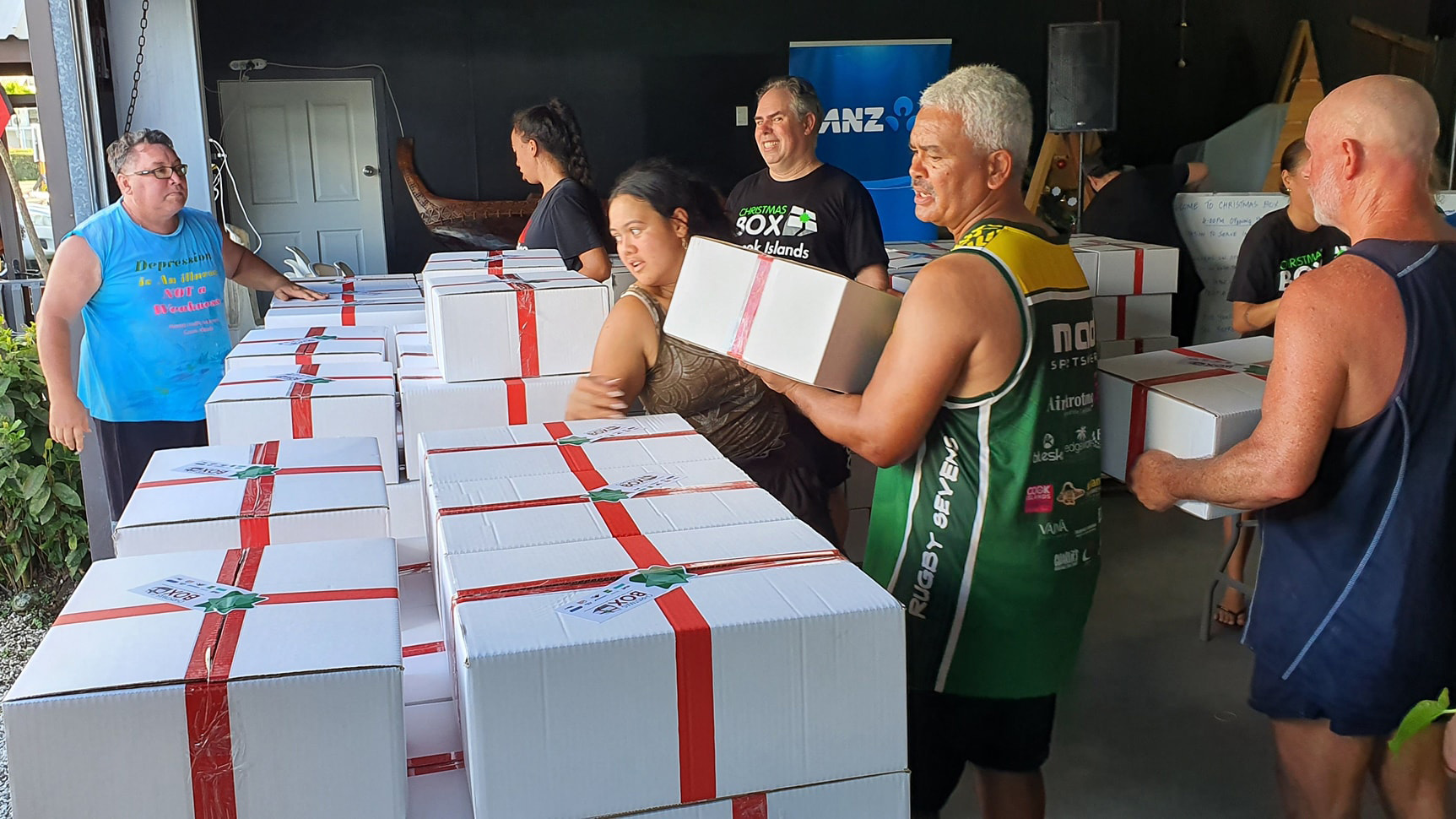 Record 1000 Christmas Boxes packed for families in need