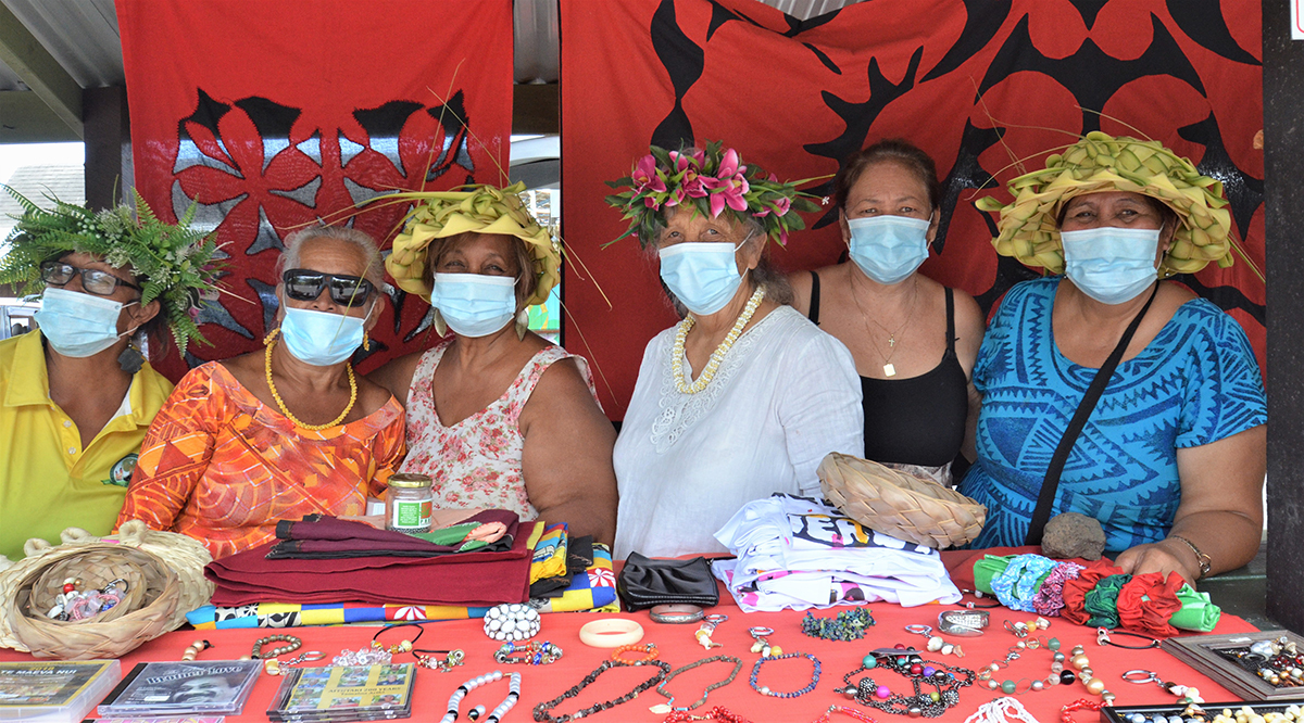 Punanga Nui Market mama’s masked and ready
