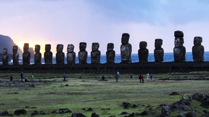 Rapa Nui ‘Moai’ stone statue begins long journey home