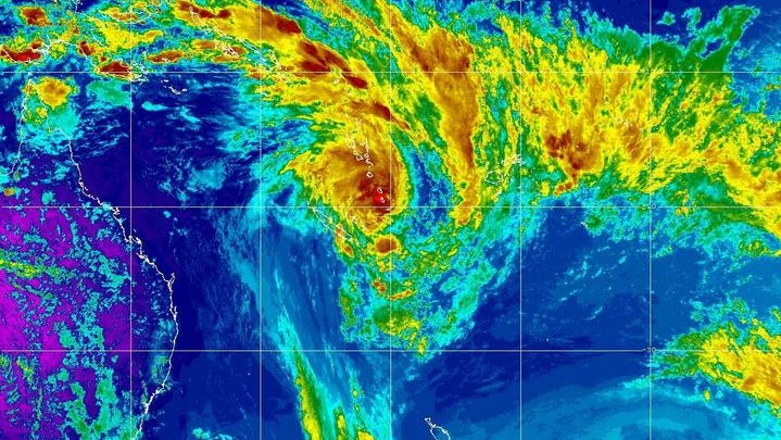 Tropical low between Vanuatu and New Caledonia develops into a cyclone