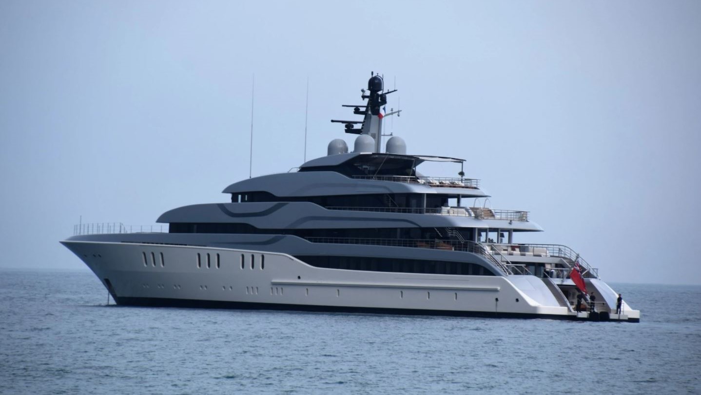 Cook Islands flagged superyacht belonging to Russian oligarch ‘sanctioned’