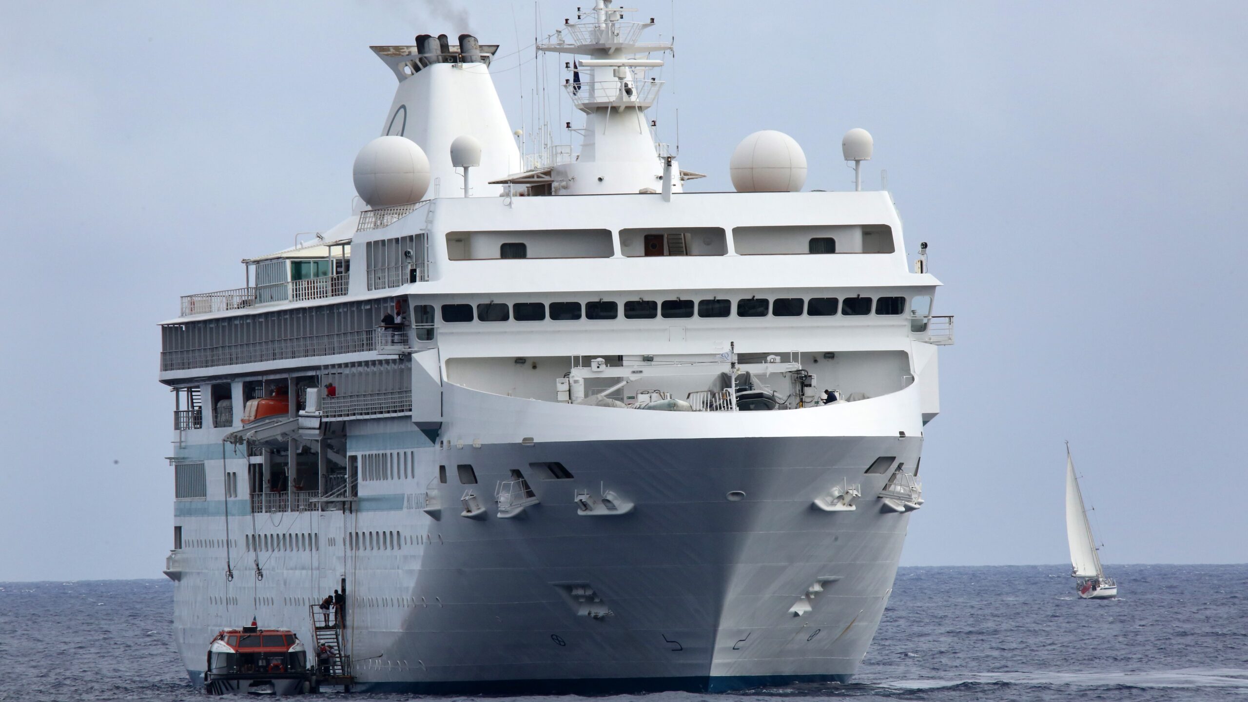 Cruise tourism faces challenges despite removal of travel restrictions