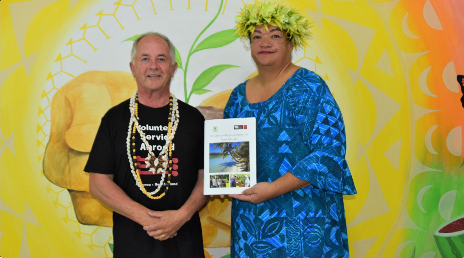 Ministry launches ‘A Guide to Beekeeping in the Cook Islands’