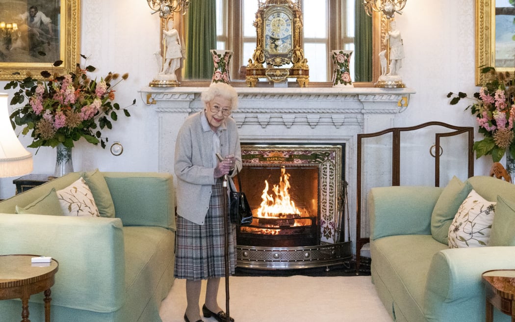 Queen Elizabeth II dies, Buckingham Palace announces