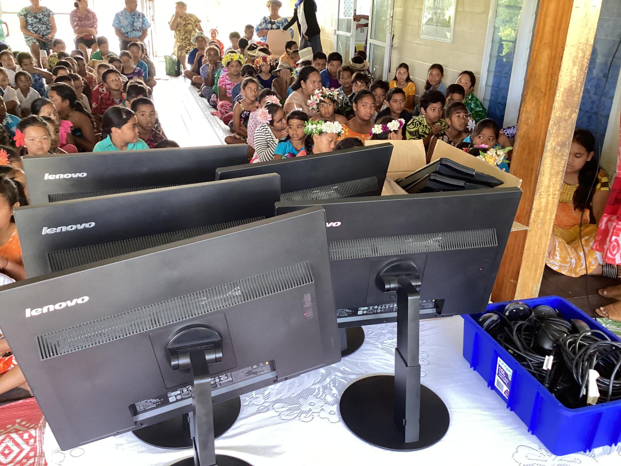 School receives refurbished computers