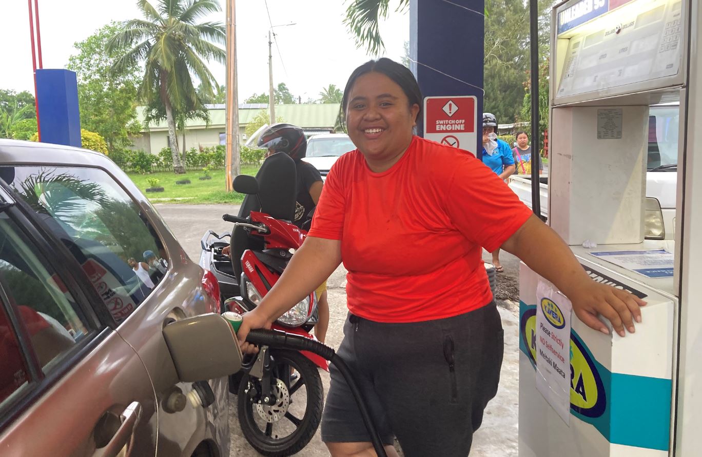 Rush to the pumps as petrol crisis eases