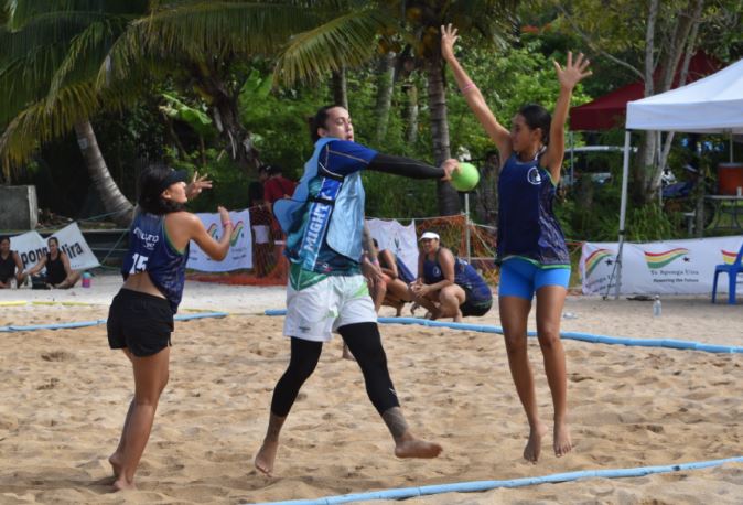 Beach handball proves a hit at games