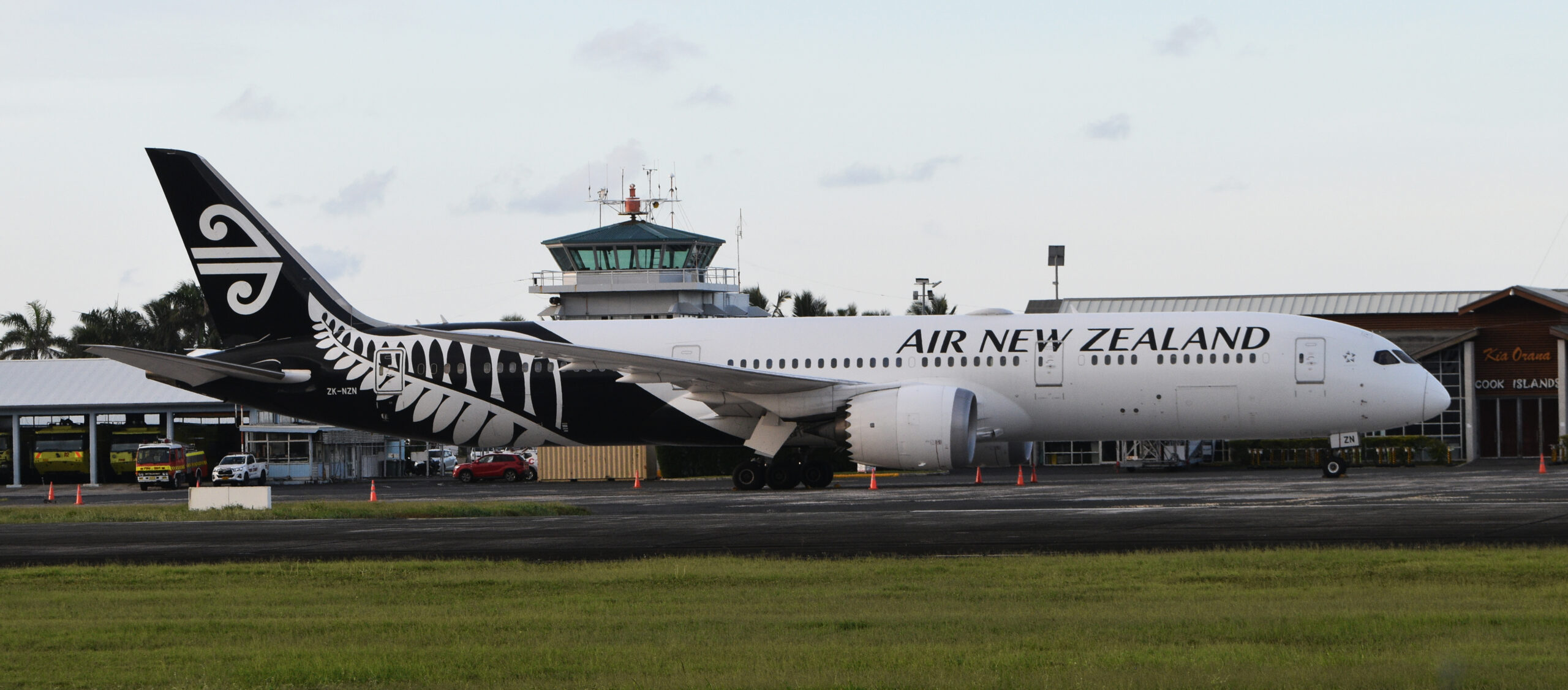 Flight from New York to Auckland makes stop in Rarotonga