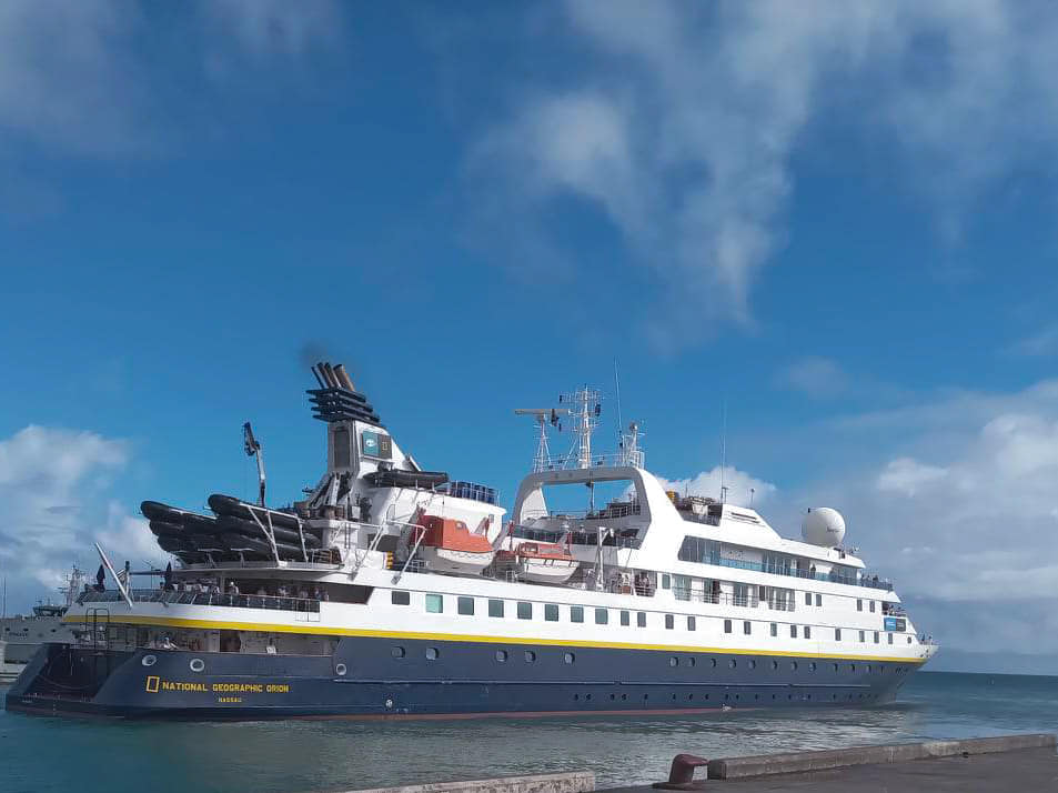 National Geographic Orion brings tourists to Rarotonga for excursions