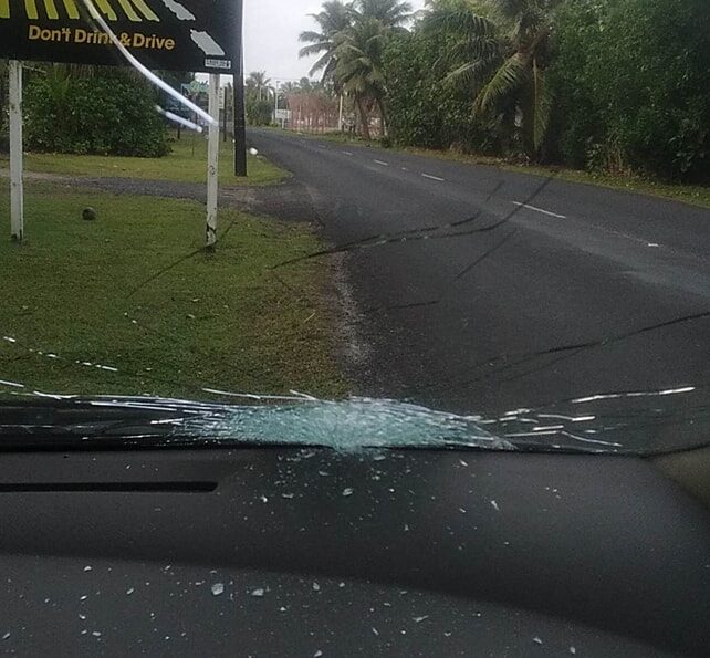 Motorist ‘very shocked’ following golf ball incident on Rarotonga