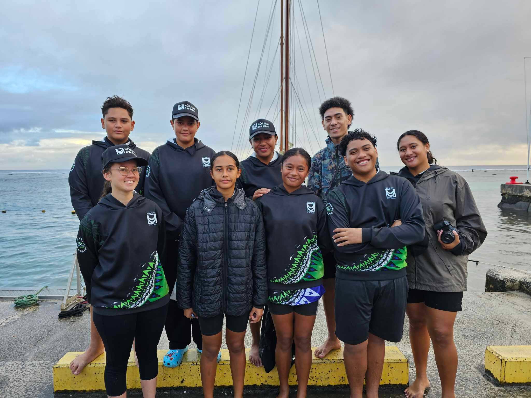 ‘Ātui’anga ki te Tango students sail to Atiu for a week of scientific and traditional learning
