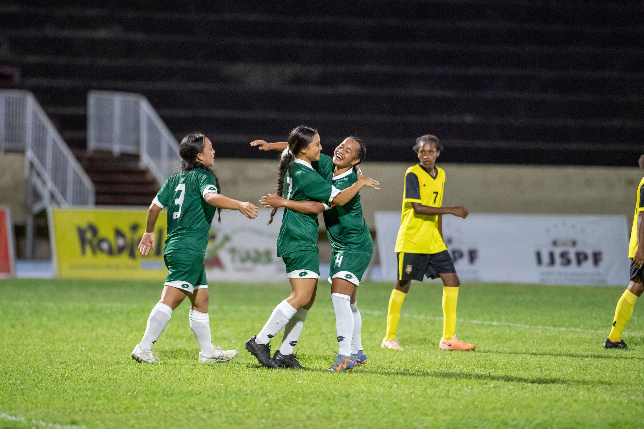 Cook Islands hold on to secure tight victory over Vanuatu in OFC U-16