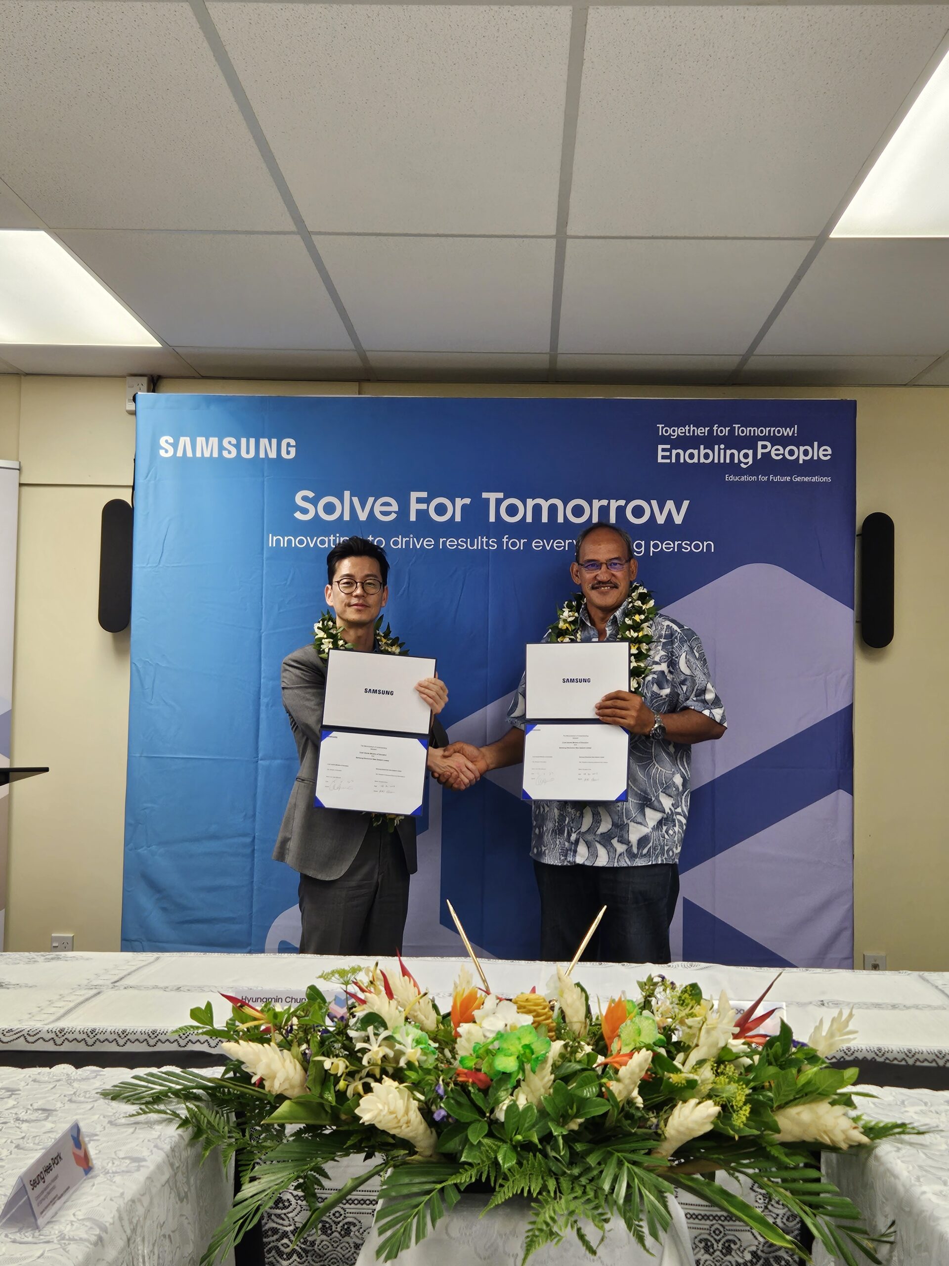Cook Islands and Samsung team up to spark innovation in youth