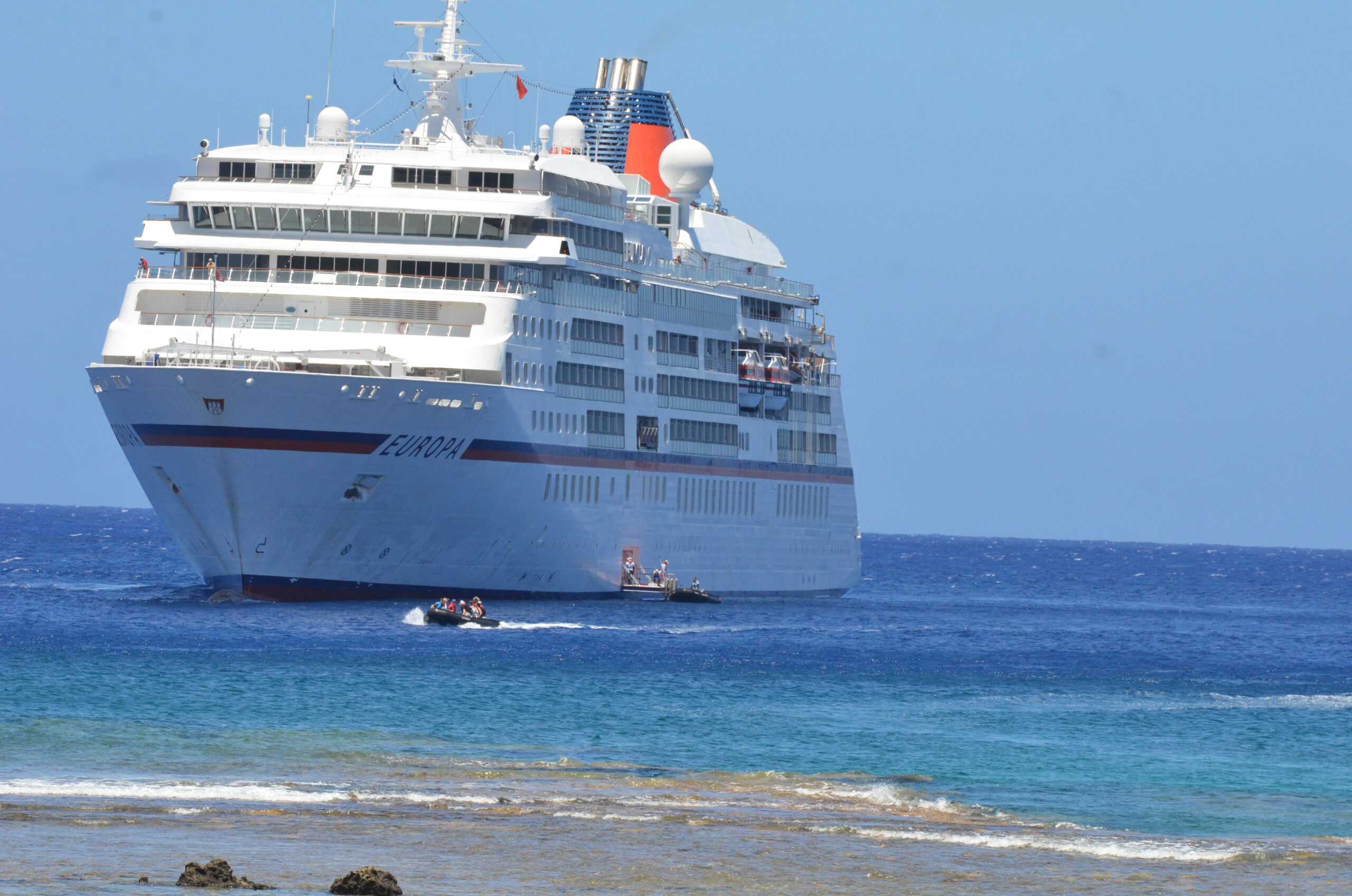Cruise ship makes detour to Palmerston with medical supplies