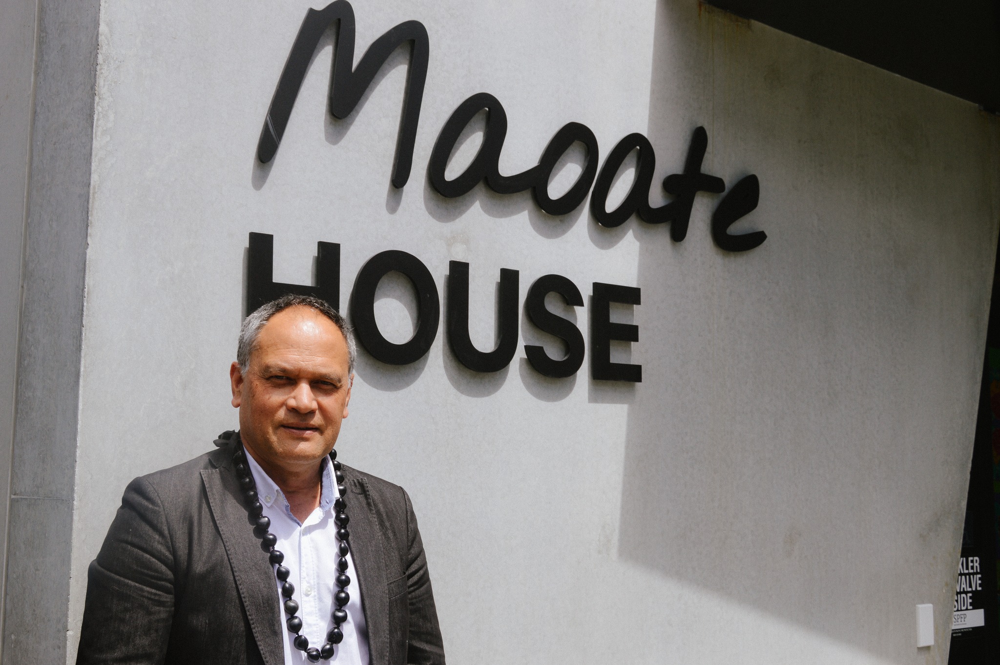 Cook Islands doctor honoured in new  building dedicated  to Pacific health