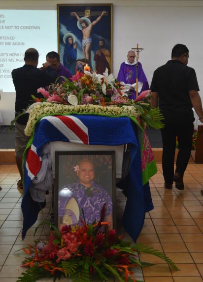 ‘Home where the heart is’: Beloved broadcaster laid to rest in Matavera