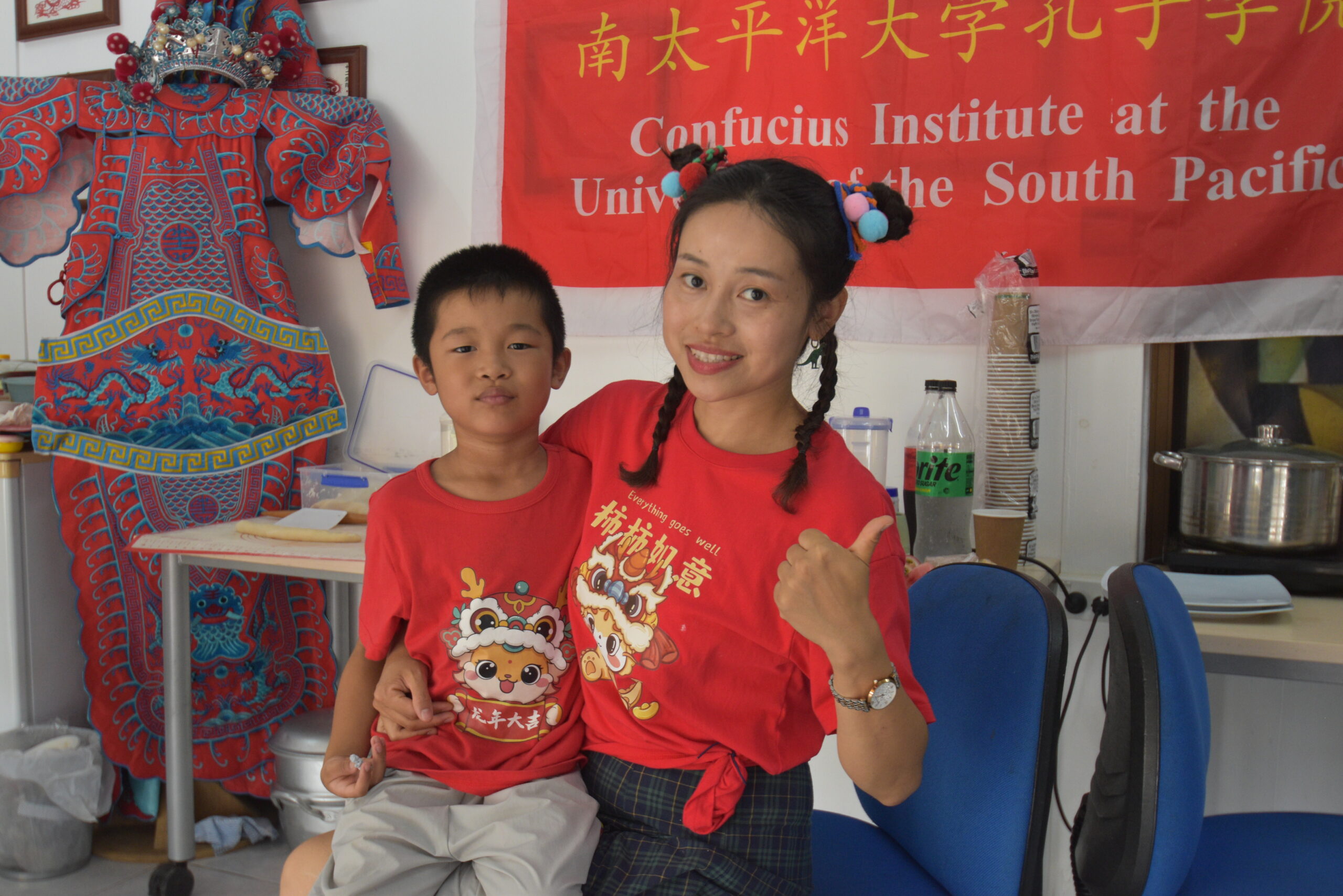 Chinese teacher shares Spring Festival cheer in Rarotonga