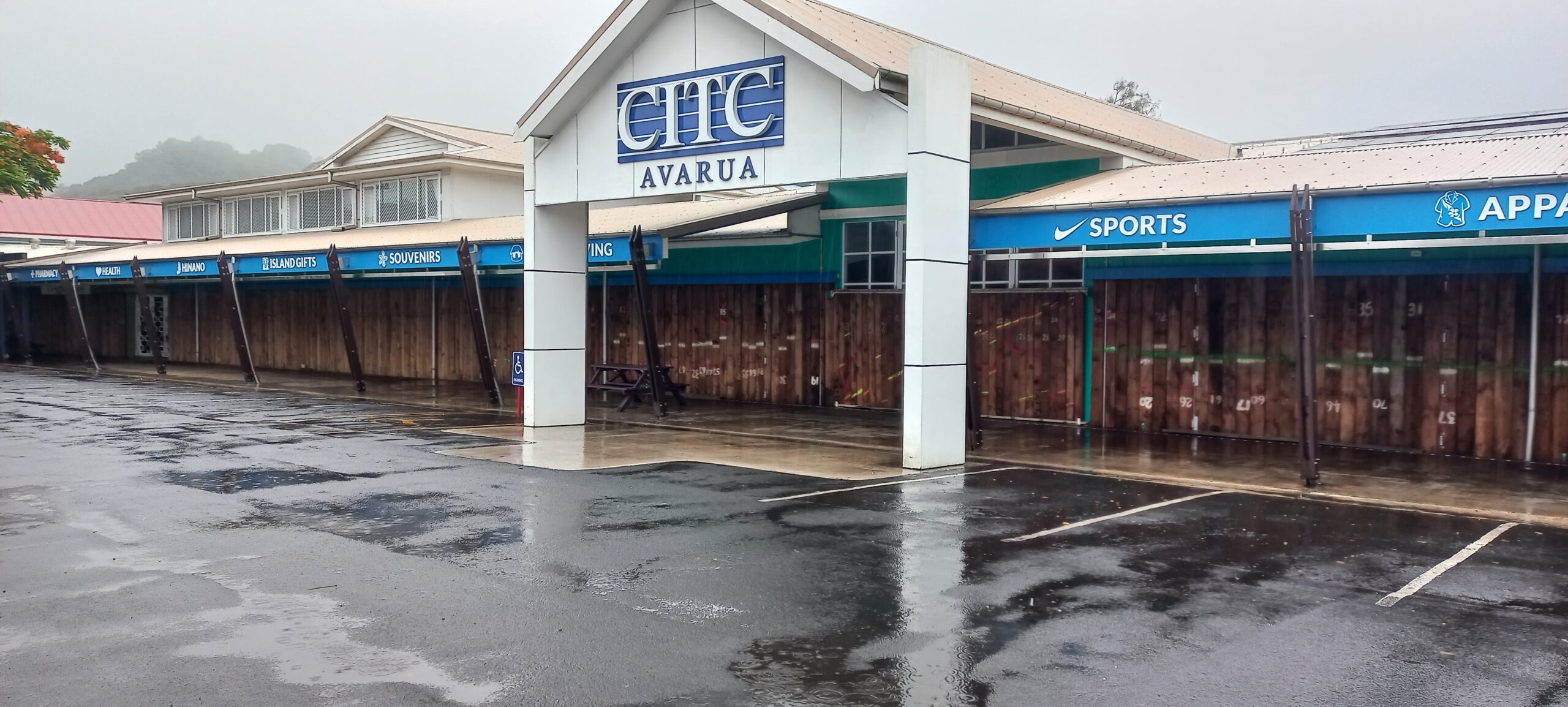 Rarotonga businesses ready to weather the storm