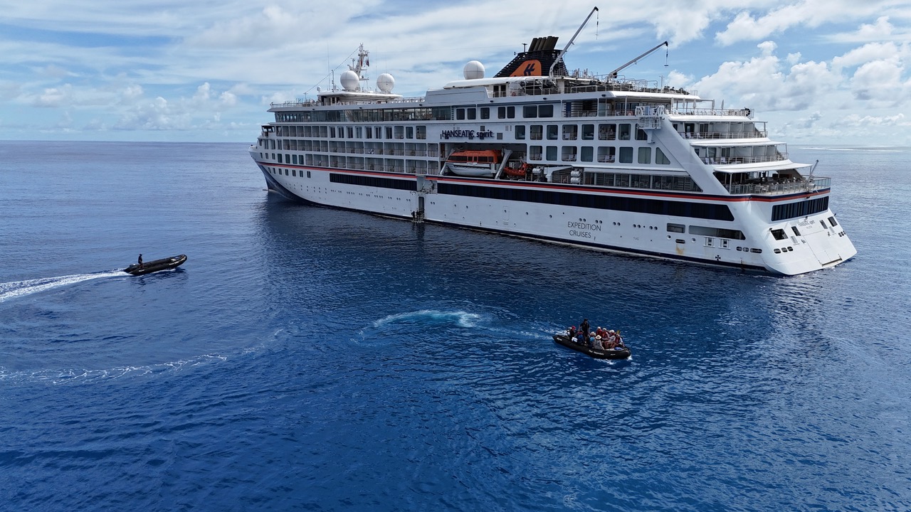 Cruise visitors down by 72 per cent due to weather